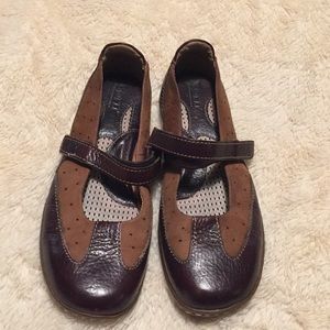 Born Brown Mary Jane Leather Loafer Flats shoes